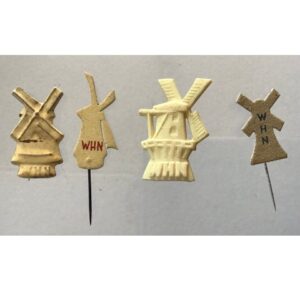 Set of 4 Winterhulp Pins
